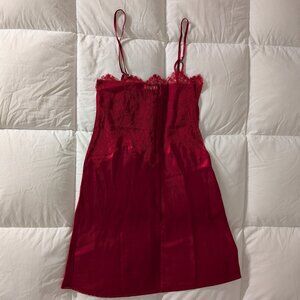 Darjeeling Red Night Gown